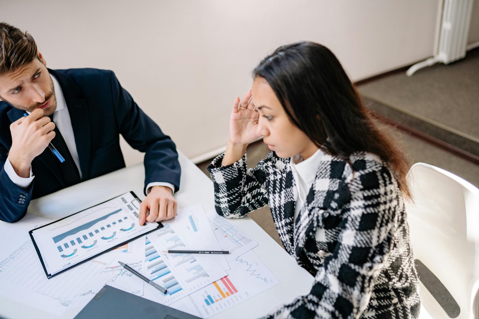Ditch the Chaos: How an All-in-One Project Management Tool Can Save Your Business